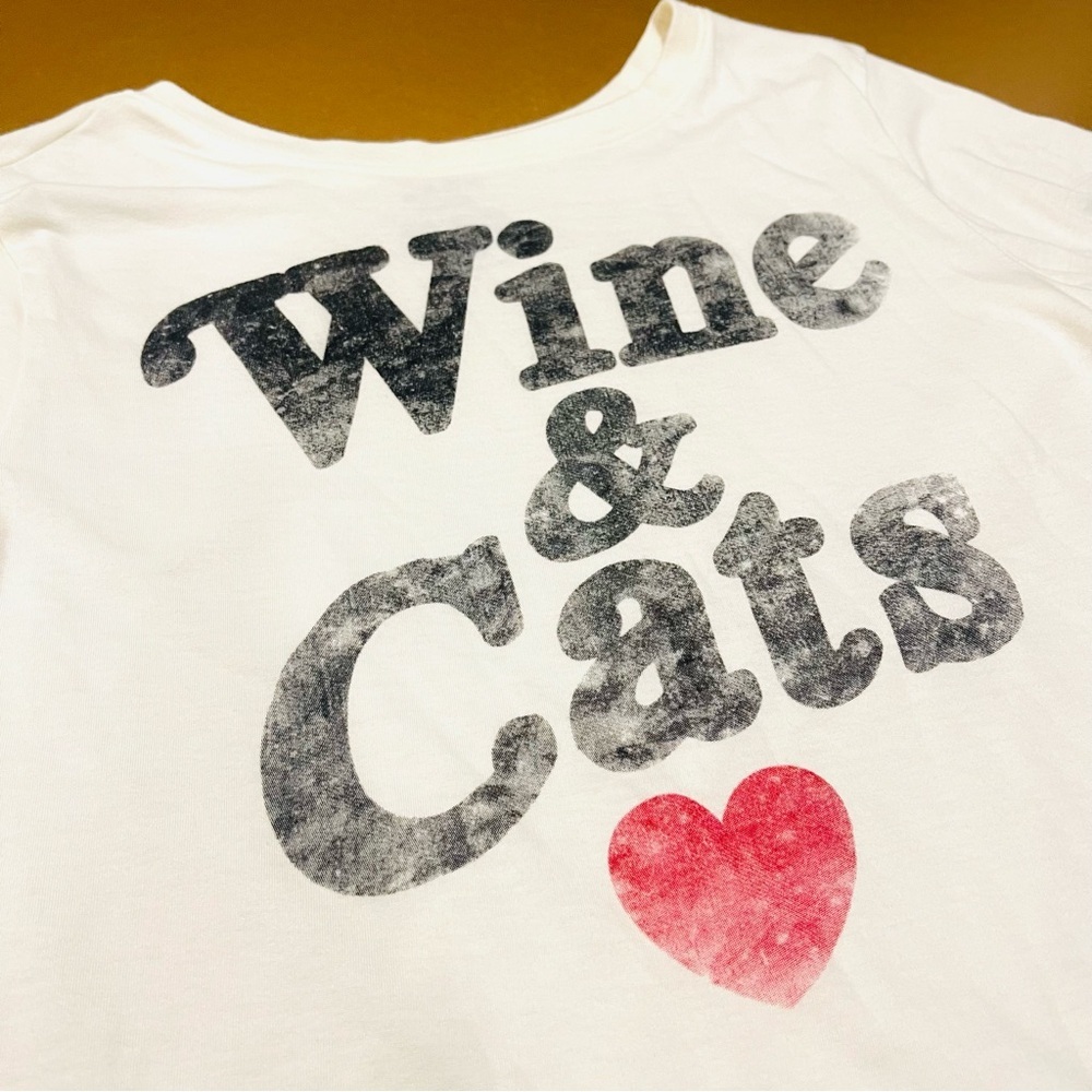 Wine & Cats Beige Cream T-Shirt Size Large